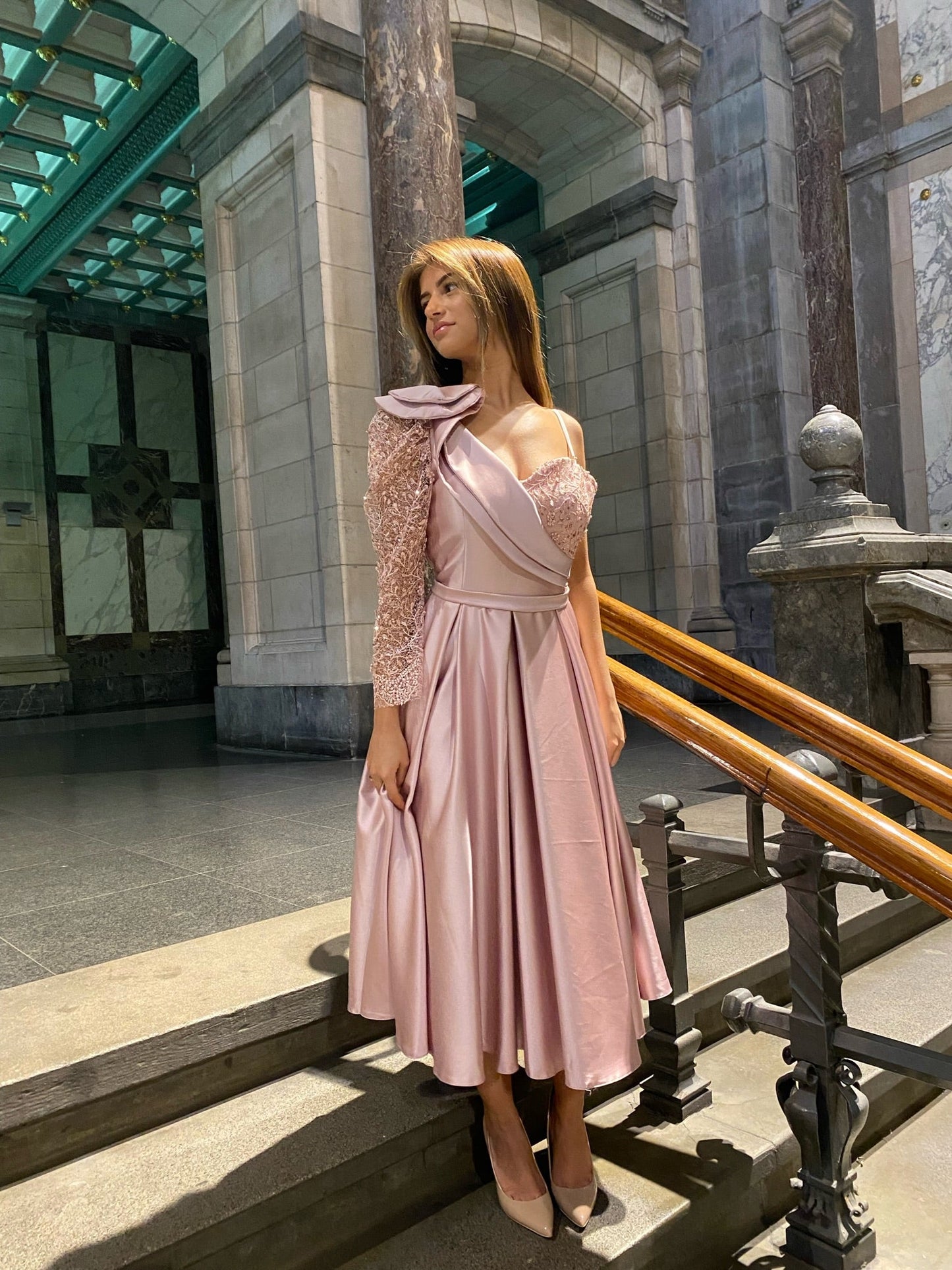 The Mina dress pink