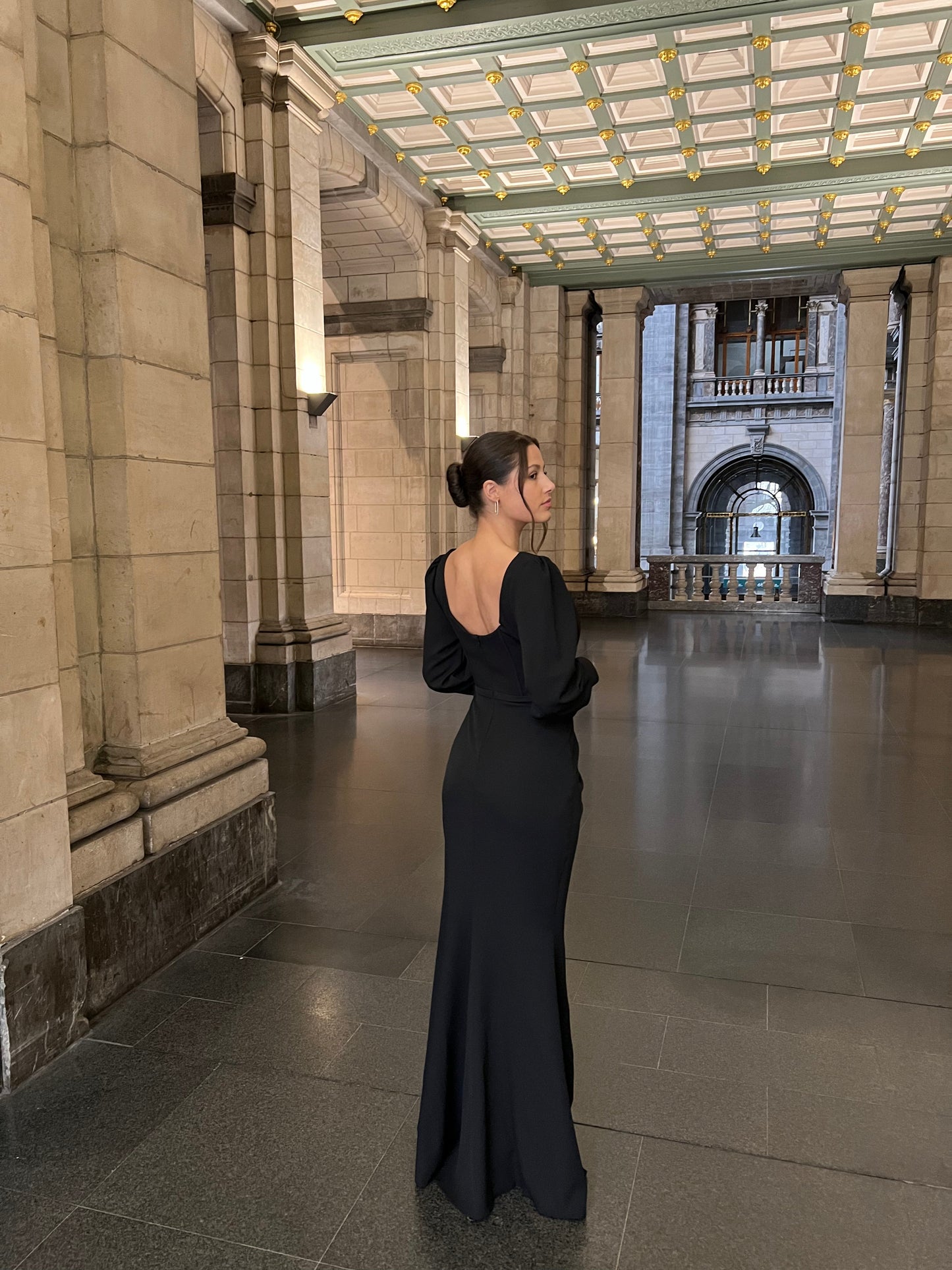 The Inaya dress black