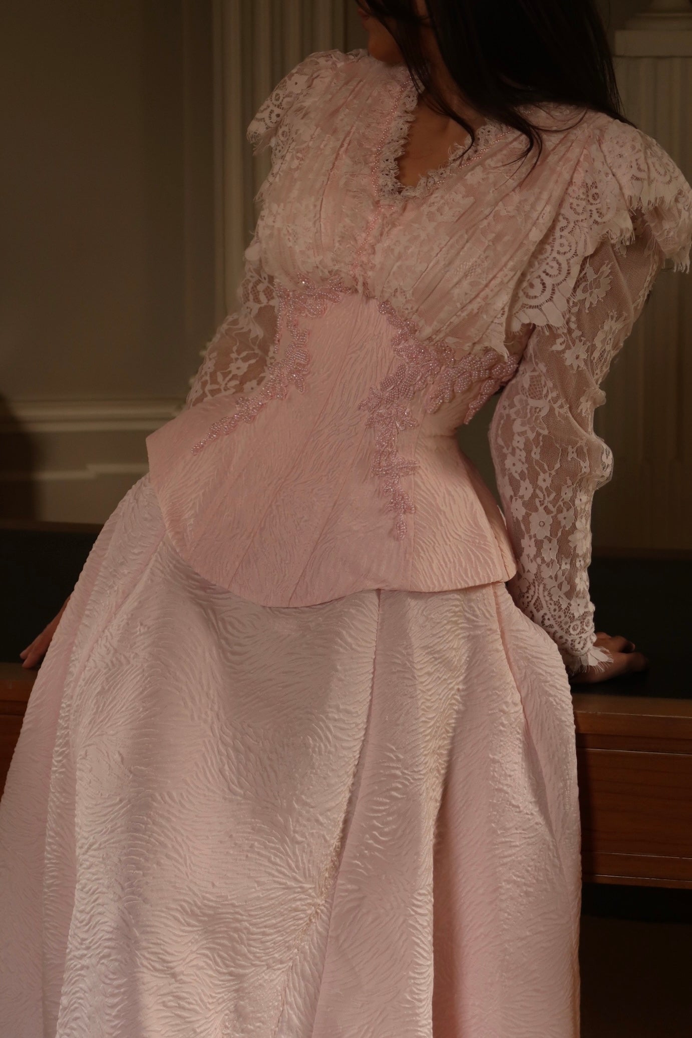 The Ledenya suit soft pink