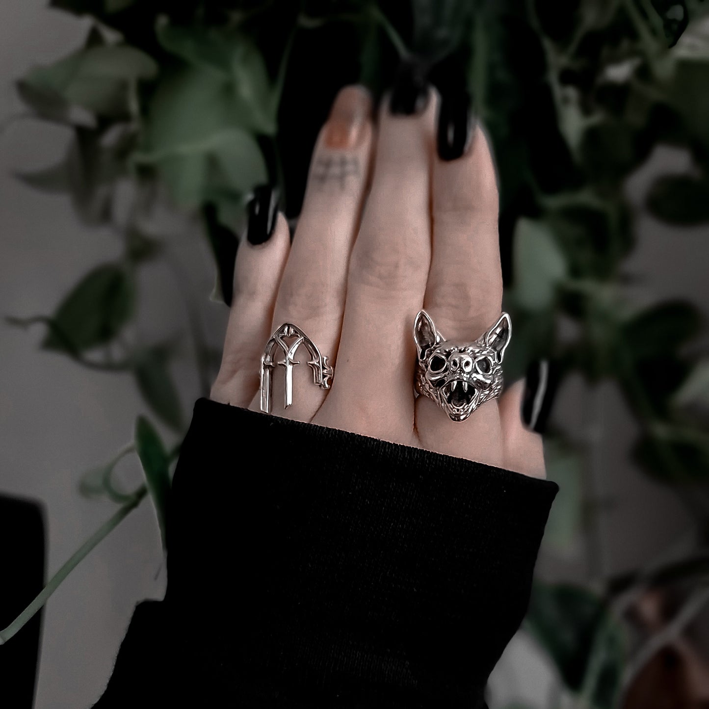 GOTHIC ARCH RING