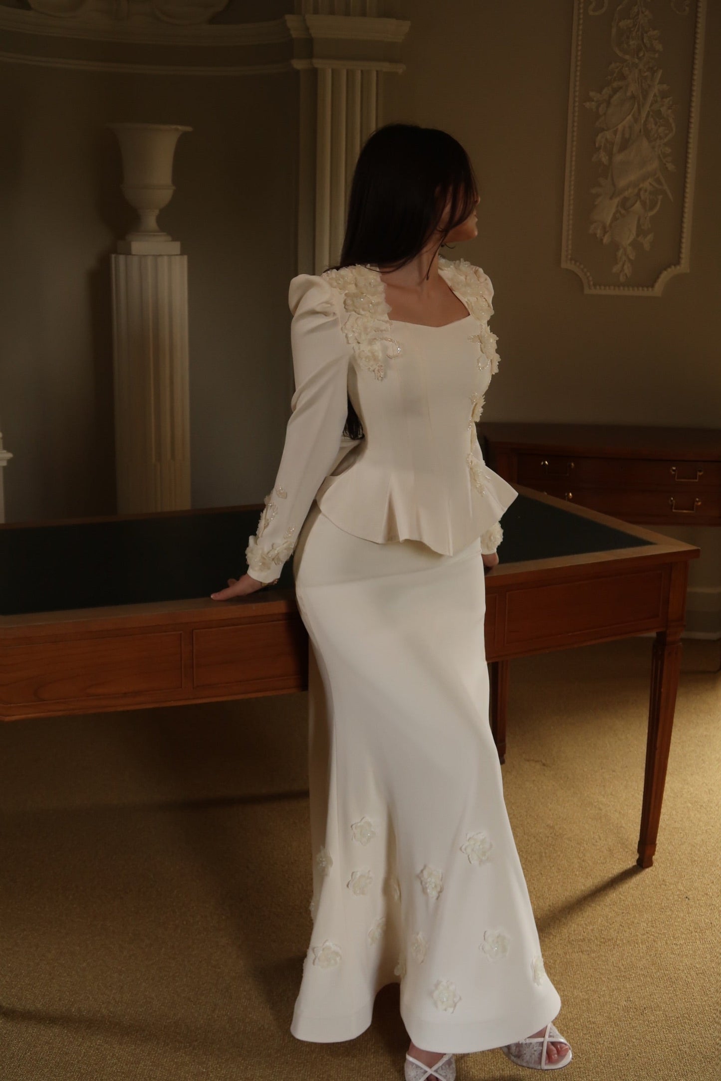 The Eliana suit ivory