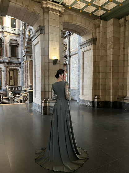 The Yusra dress green