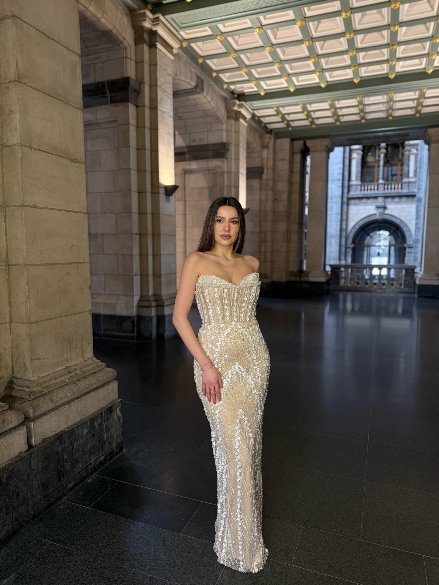 The Afra dress beige
