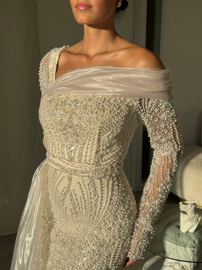 The Lora dress beige