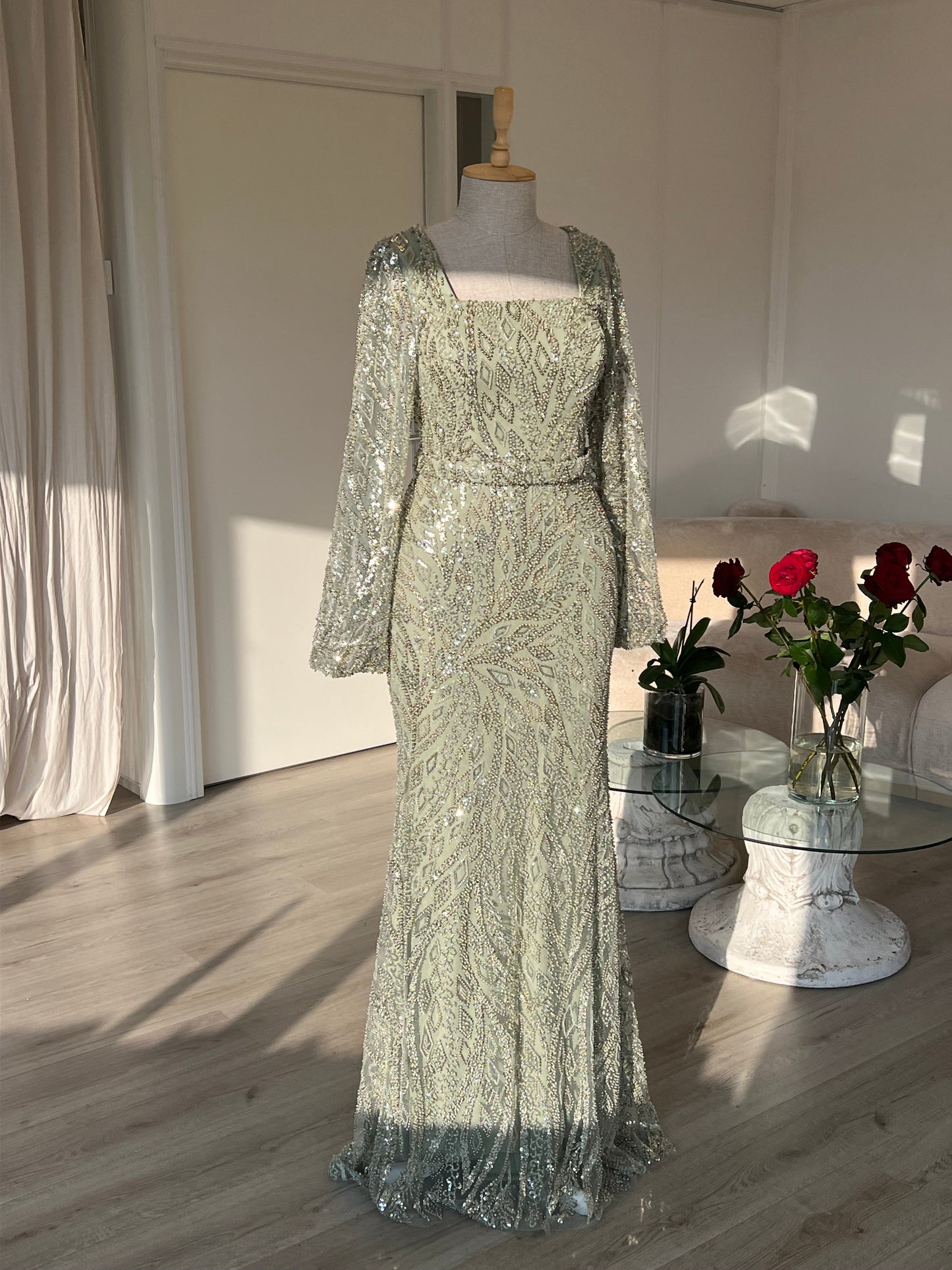 The Nehir dress green