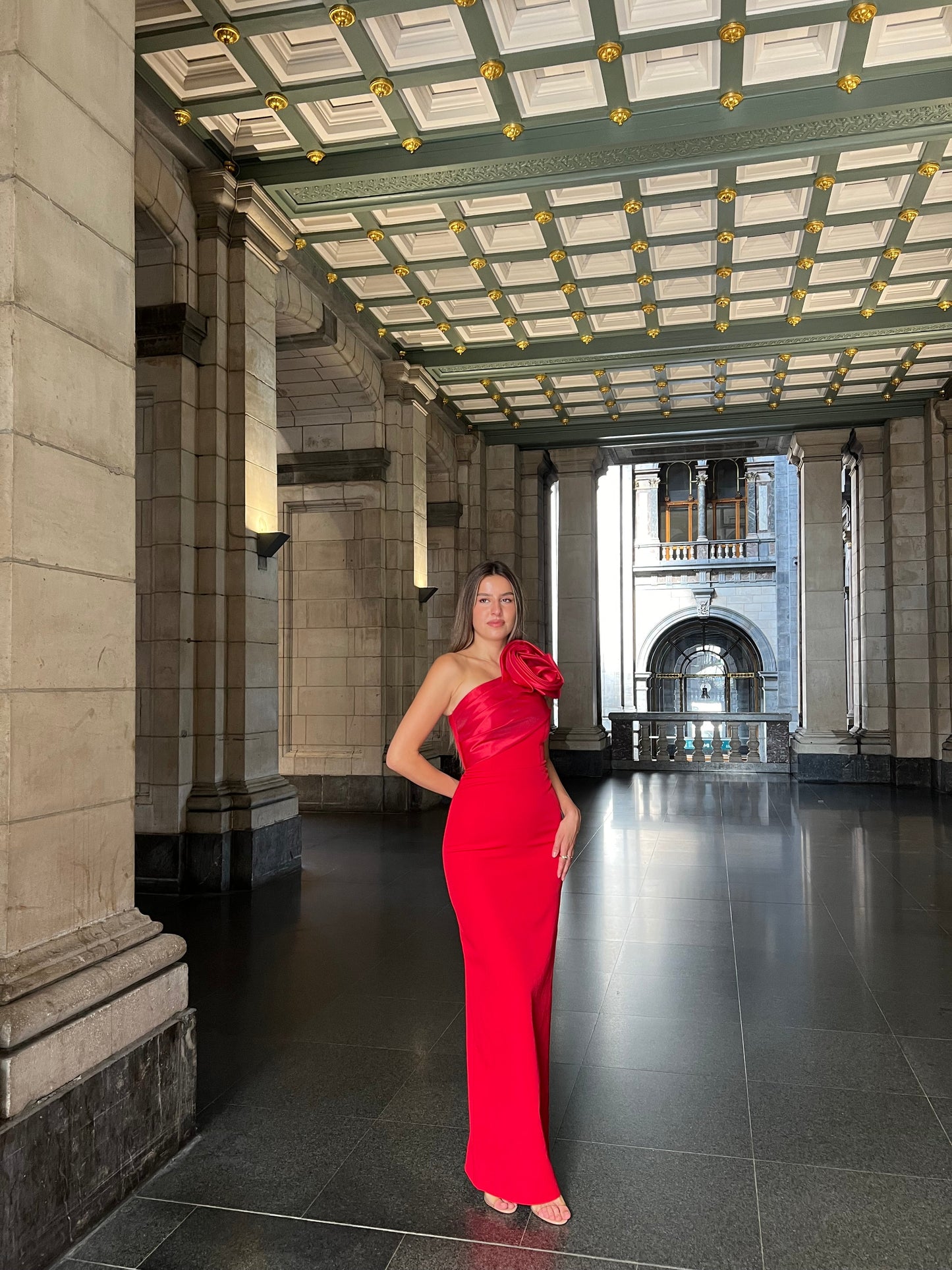 The Rozerin dress red