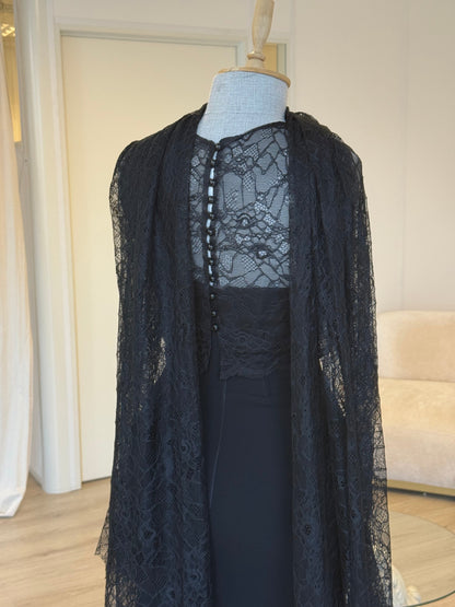 The Amera dress black