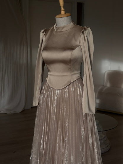 The Amada dress taupe