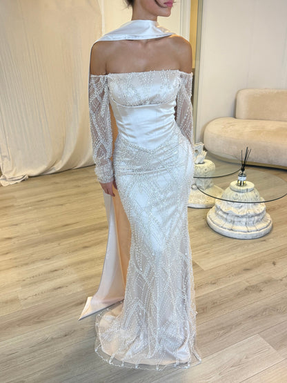 The Alisa dress beige