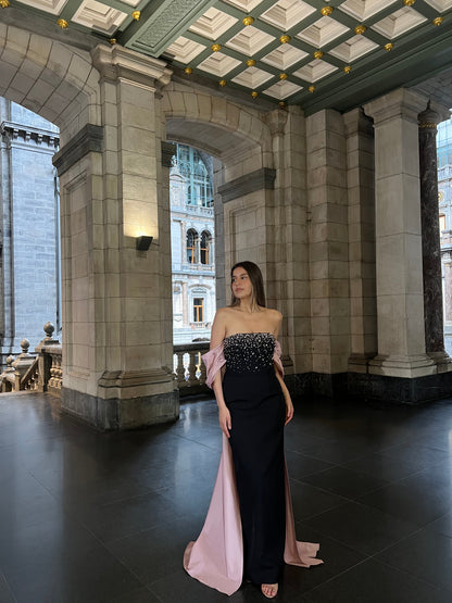 The Leena dress black and pink