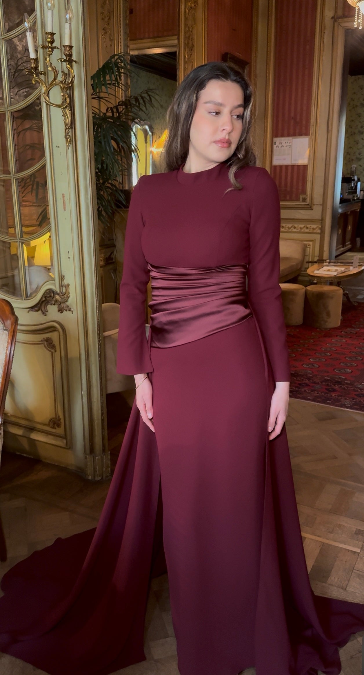 The Sina dress burgundy
