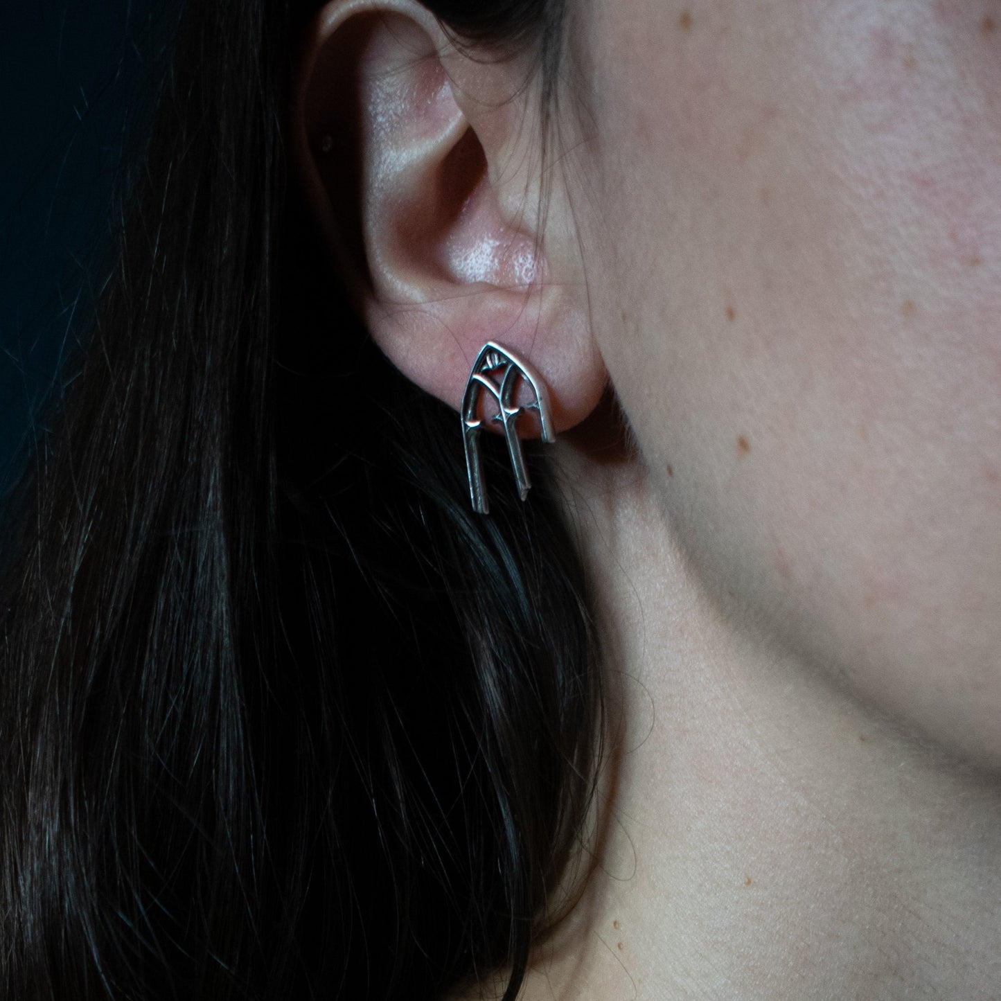 GOTHIC ARCH ELEGANCE STUD EARRINGS