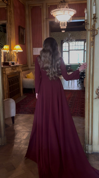 The Sina dress burgundy