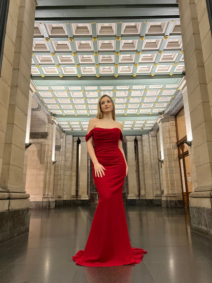 The Meyra dress red
