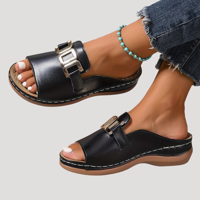 Women’s Comfort Buckle Slide Sandals 5