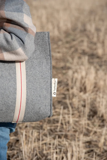 EXQUISITE WOOL TRADERS - WOOL BAG - Dark Green Lining