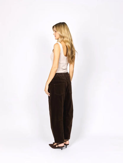 MONACO - LEO BARREL CORDUROY JEANS - Chocolate