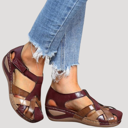 Women’s All-Day Comfort Closed-Toe Walking Sandals 0
