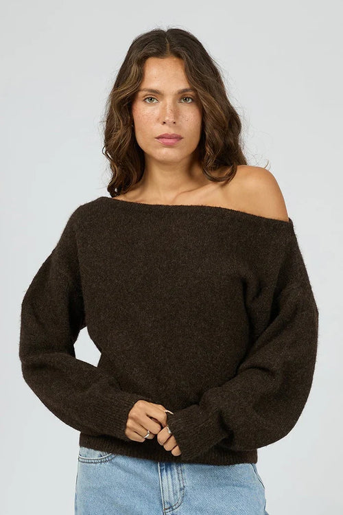 SILENT THEORY - OFF SHOULDER KNIT JUMPER - Chocolate