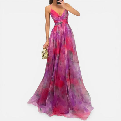 Maxi dress with spaghetti straps and a flowing cut 2