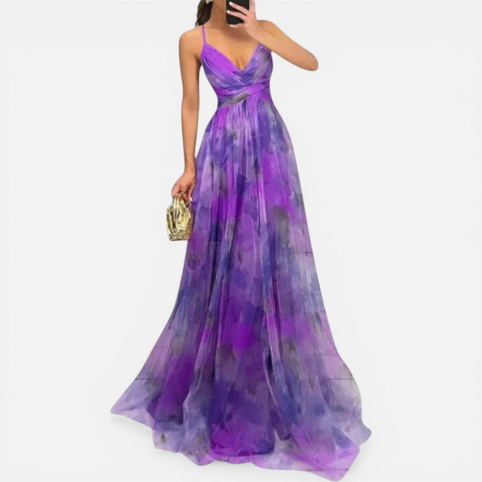 Maxi dress with spaghetti straps and a flowing cut 3