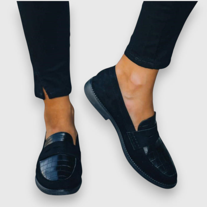 Women's Orthopedic Alligator Embossed Loafers 1
