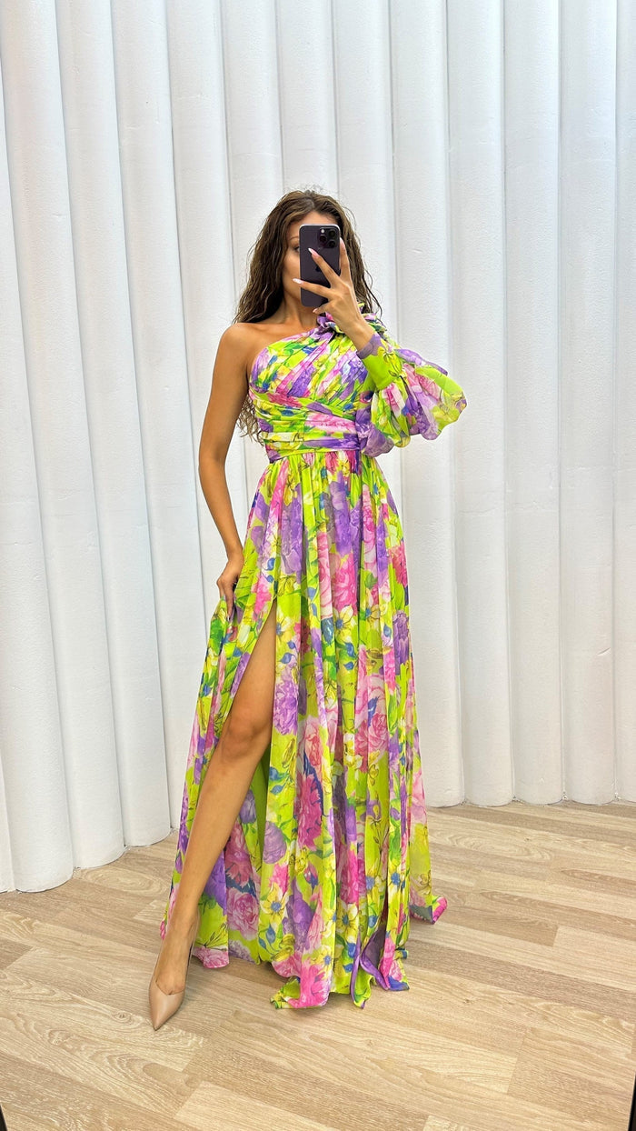 Elegant Women's Wedding Dress with Dropped Shoulders - Perfect Summer Dress for Evening Parties 1