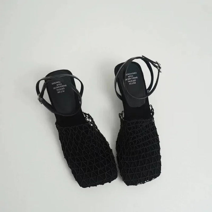 Black / 4